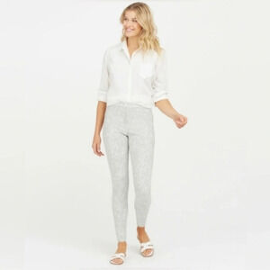 NWT Spanx Jean-ish Legging in Speckled Gray